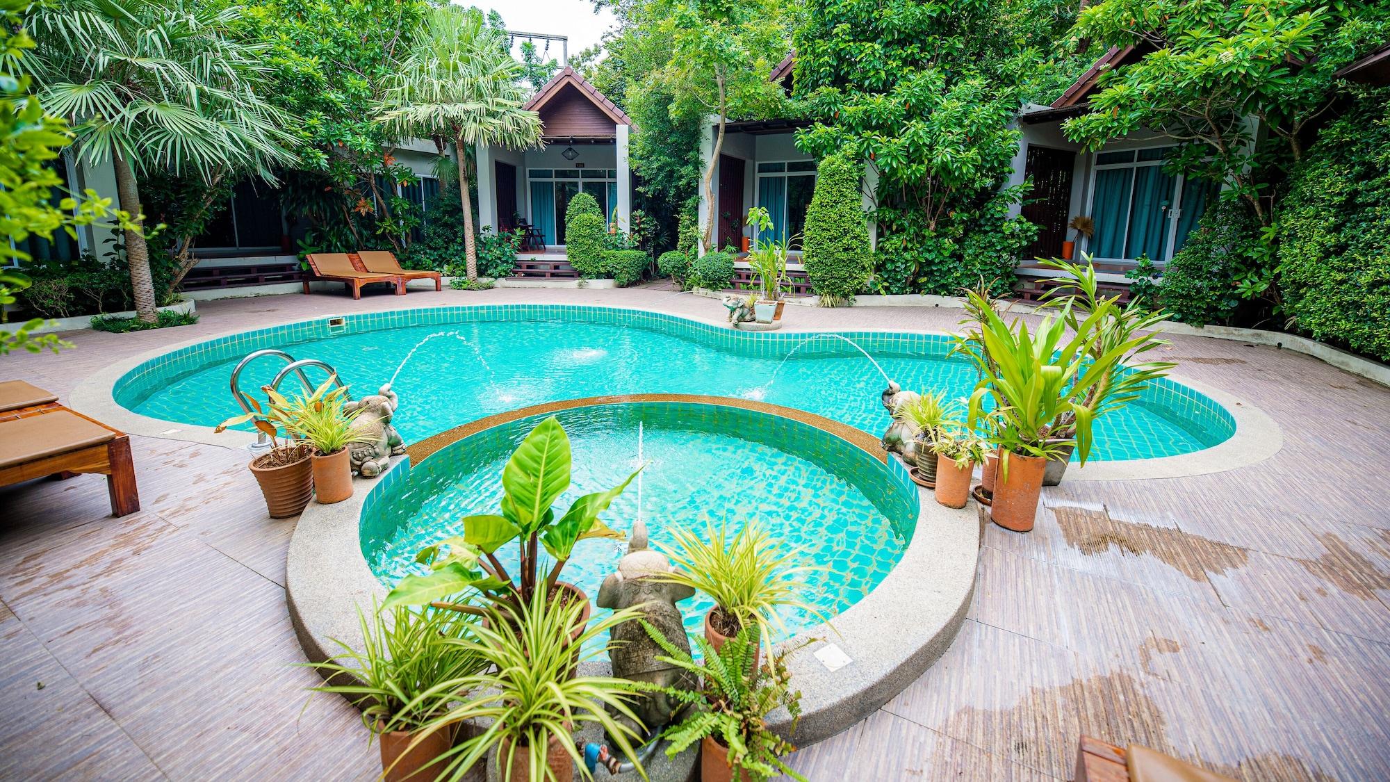 באן קרוט Baan Klang Aow Beach Resort מראה חיצוני תמונה