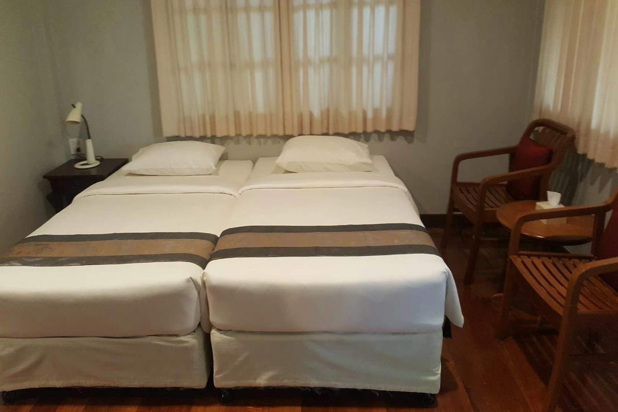באן קרוט Baan Klang Aow Beach Resort מראה חיצוני תמונה