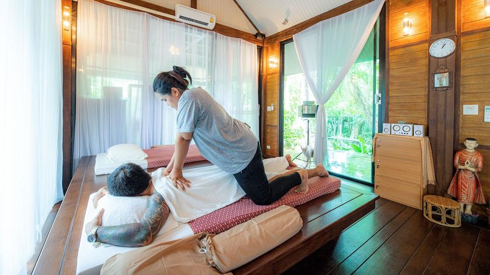 באן קרוט Baan Klang Aow Beach Resort מראה חיצוני תמונה