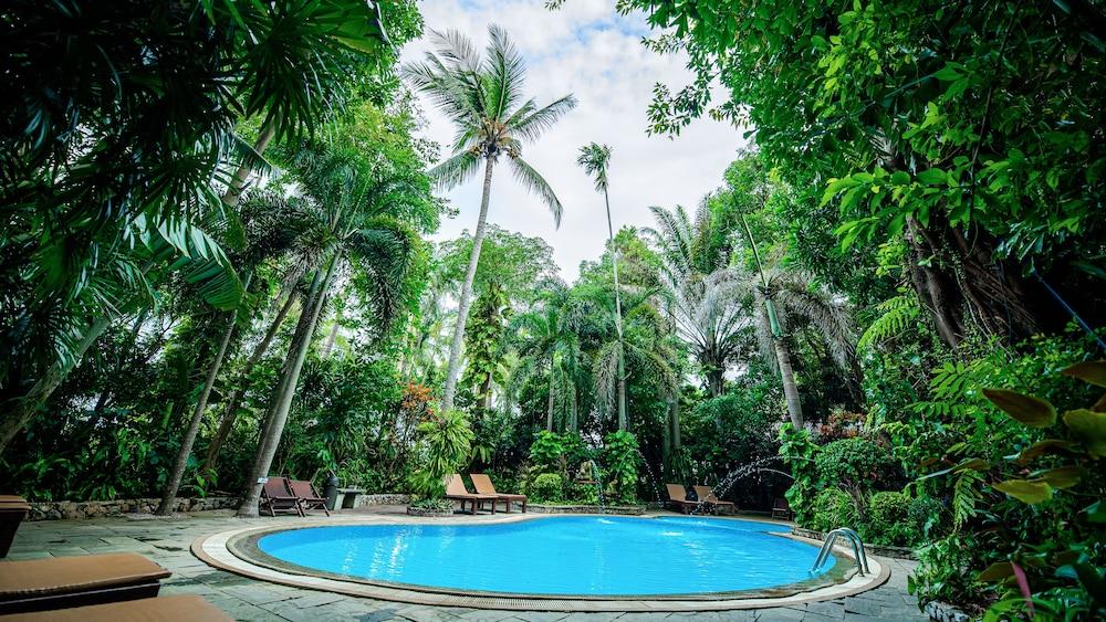 באן קרוט Baan Klang Aow Beach Resort מראה חיצוני תמונה