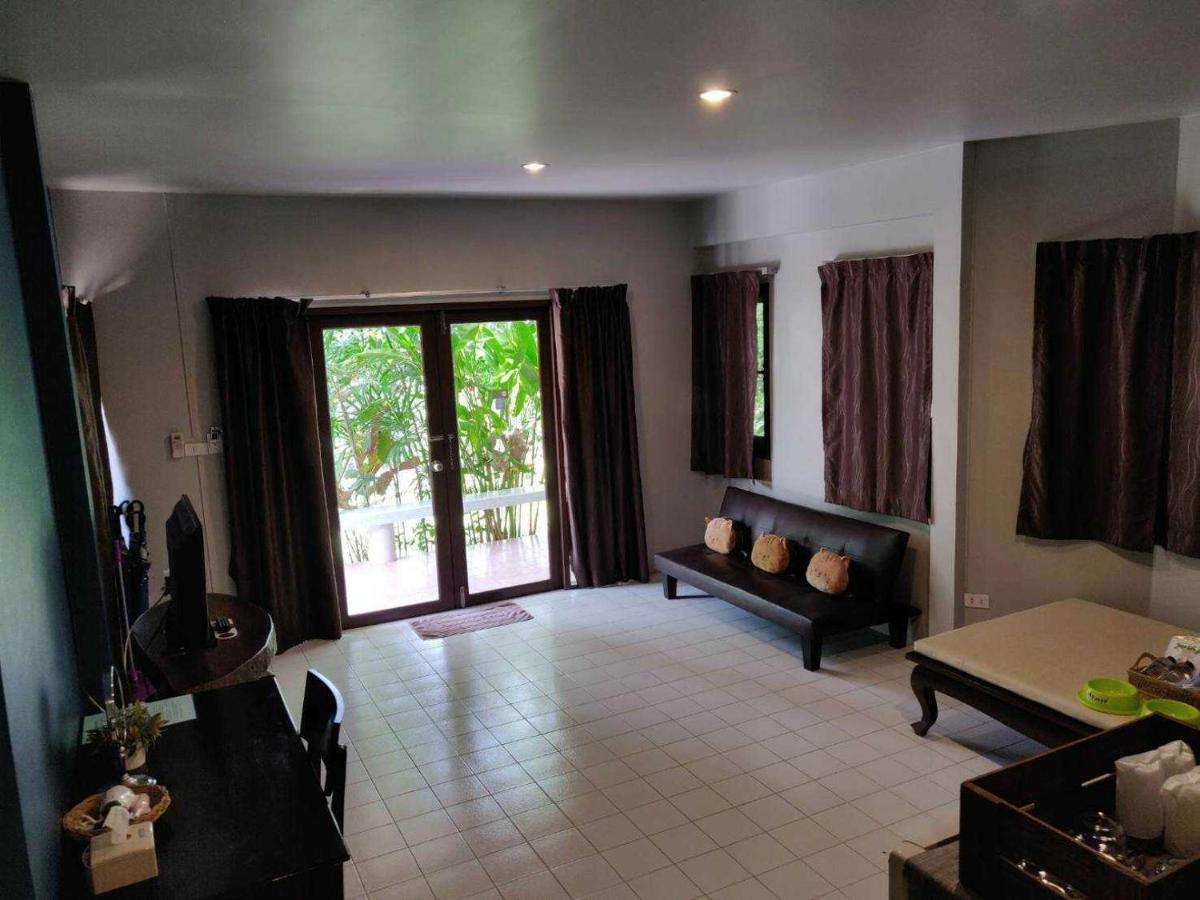 באן קרוט Baan Klang Aow Beach Resort מראה חיצוני תמונה