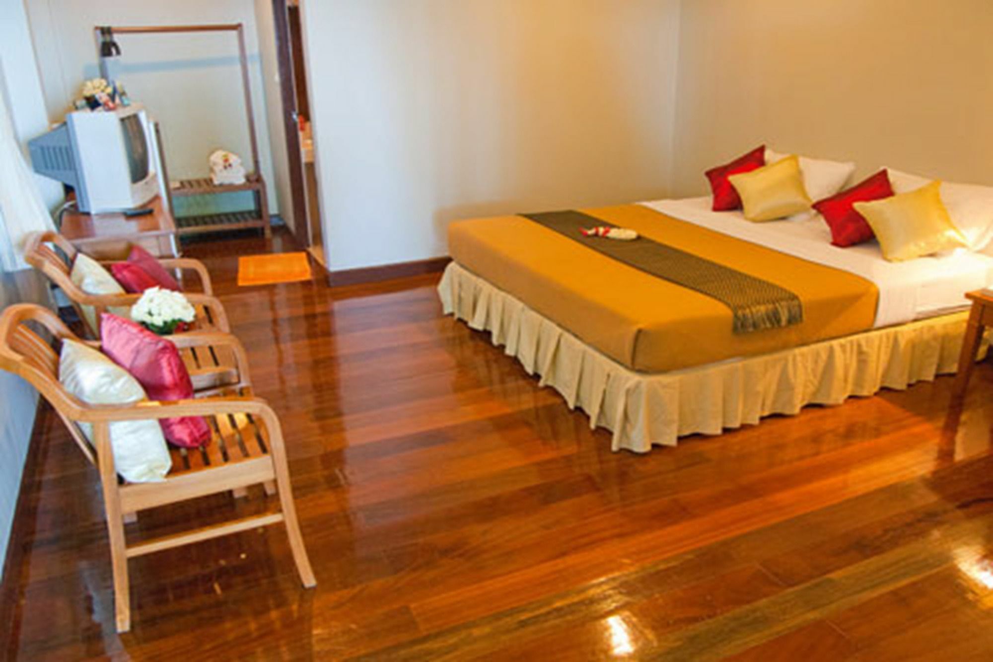באן קרוט Baan Klang Aow Beach Resort מראה חיצוני תמונה