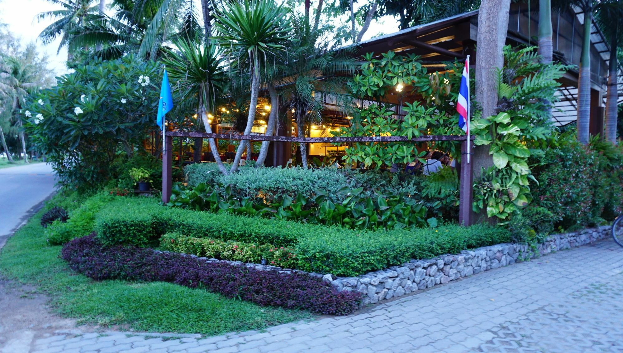 באן קרוט Baan Klang Aow Beach Resort מראה חיצוני תמונה
